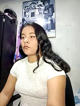 Snapshot of Iris___ chatting on September 24, 2025, 4:52 am Iris online show from September 24, 2025, 4:52 am