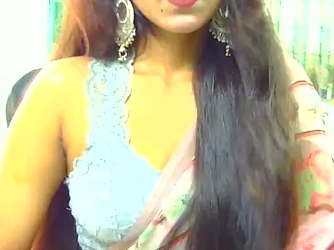AlisaPari2007 online show from July 26, 2026, 5:03 am