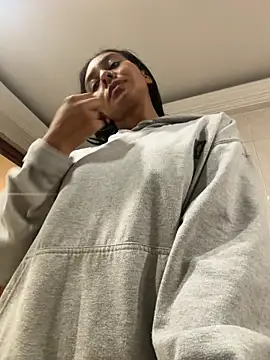 GiorgiaLuxee online show from November 20, 2025, 11:03 pm