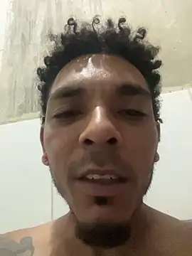 FromVnz online show from October 15, 2025, 1:19 pm