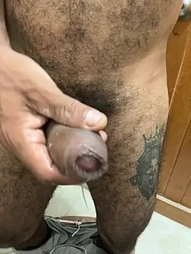 FromVnz online show from January 14, 2026, 8:01 pm