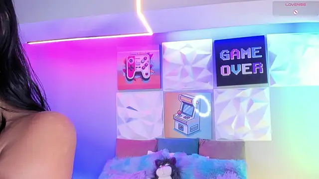 Snapshot of LindaWz_ chatting on November 18, 2025, 4:27 am LindaWz online show from November 18, 2025, 4:27 am