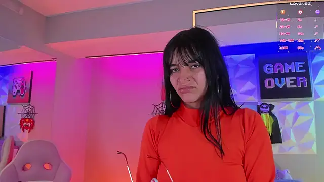 Snapshot of LindaWz_ chatting on October 29, 2025, 4:44 am LindaWz online show from October 29, 2025, 4:44 am