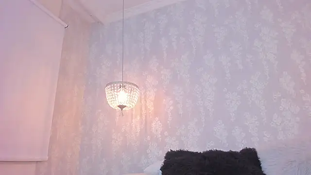 Snapshot of jazlin_angels chatting on November 24, 2025, 7:19 am jazlin angels online show from November 24, 2025, 7:19 am