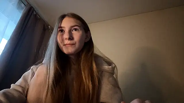 Nymera flare online show from November 27, 2025, 6:25 am