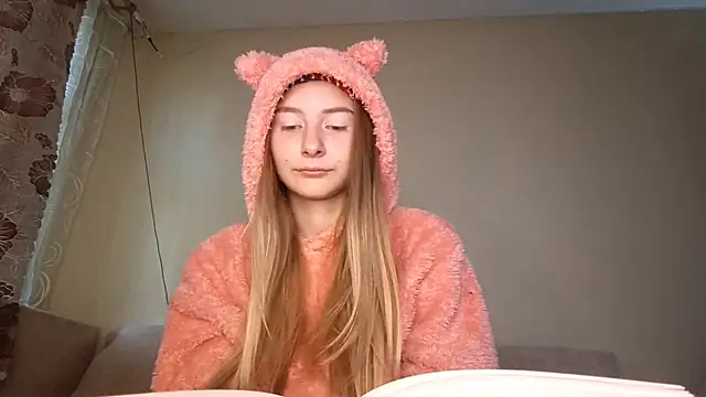 Nymera flare online show from September 11, 2025, 7:08 am