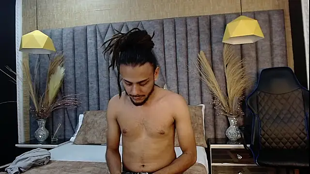 Boss Domiinator online show from September 26, 2025, 3:13 am