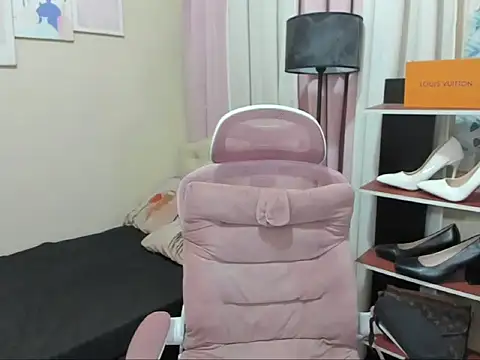 Seductive Margaux online show from October 7, 2025, 7:31 am