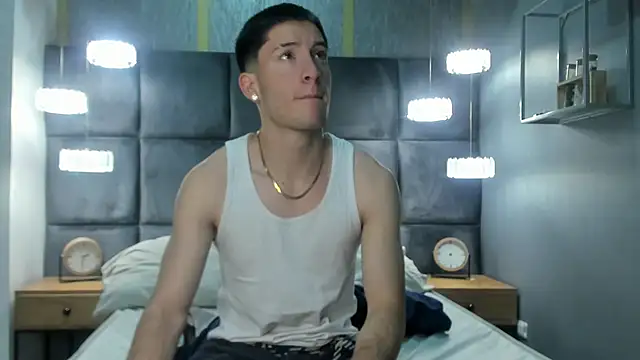 HunterHeat  online show from September 24, 2025, 11:50 am