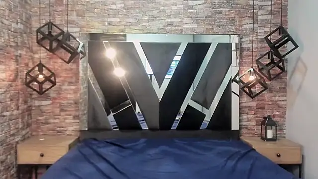 HunterHeat  online show from December 4, 2025, 12:15 pm