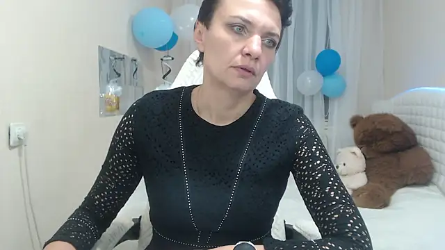 Snapshot of AvaSaturnian chatting on September 30, 2025, 12:11 pm AvaSaturnian online show from September 30, 2025, 12:11 pm