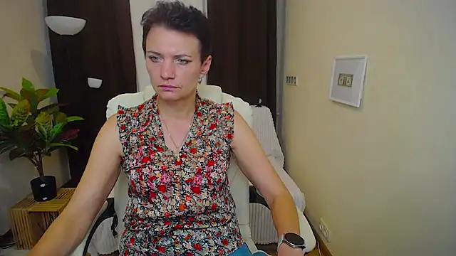 Snapshot of AvaSaturnian chatting on September 9, 2025, 12:03 pm AvaSaturnian online show from September 9, 2025, 12:03 pm