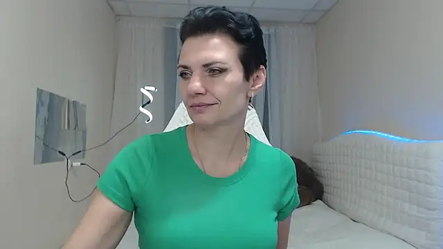 Snapshot of AvaSaturnian chatting on November 16, 2025, 1:05 pm AvaSaturnian online show from November 16, 2025, 1:05 pm