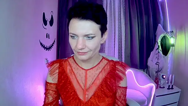 Snapshot of AvaSaturnian chatting on October 21, 2025, 12:59 pm AvaSaturnian online show from October 21, 2025, 12:59 pm