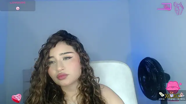 Snapshot of sasha_17_ chatting on November 22, 2025, 5:45 pm sasha 17 online show from November 22, 2025, 5:45 pm