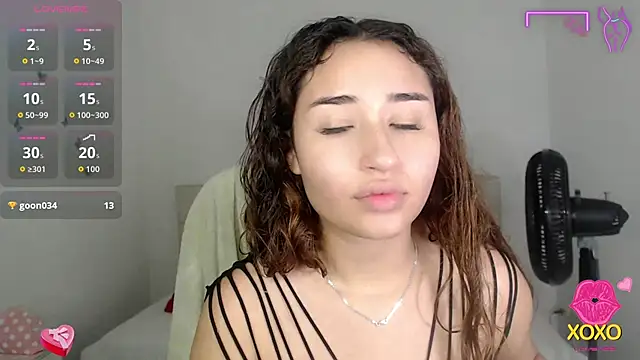 Snapshot of sasha_17_ chatting on October 27, 2025, 12:06 pm sasha 17 online show from October 27, 2025, 12:06 pm