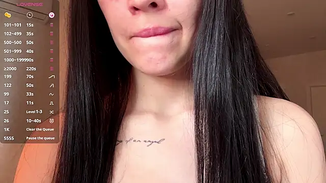 AuraJefcoat online show from April 4, 2026, 12:34 pm