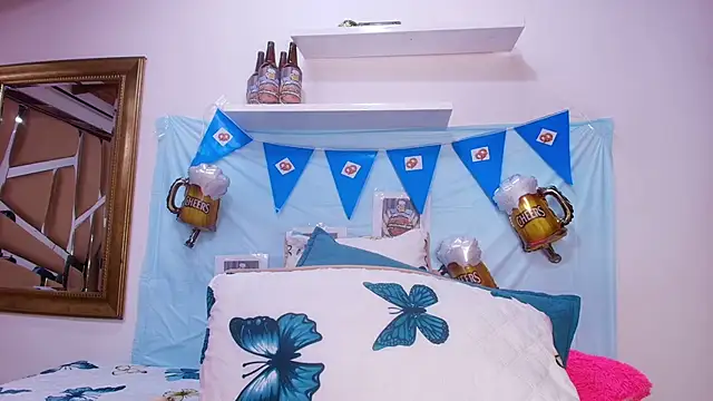 sweegirl69 online show from October 1, 2025, 11:58 am