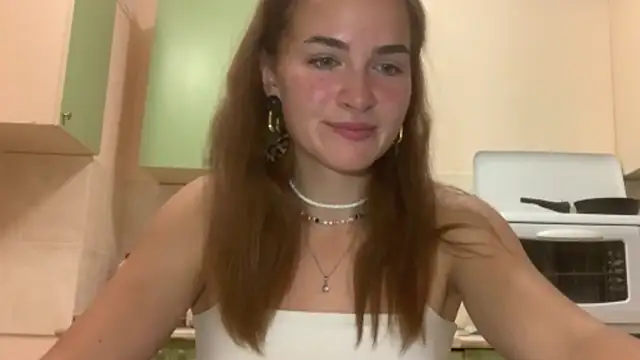 BunnyTiedeman online show from September 10, 2025, 5:56 pm