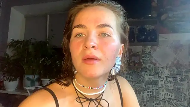 BunnyTiedeman online show from November 7, 2025, 4:33 pm