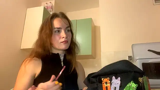 BunnyTiedeman online show from October 30, 2025, 5:54 pm