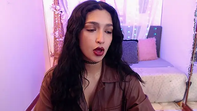 Snapshot of Cleofox_ chatting on September 30, 2025, 9:21 pm Cleofox online show from September 30, 2025, 9:21 pm