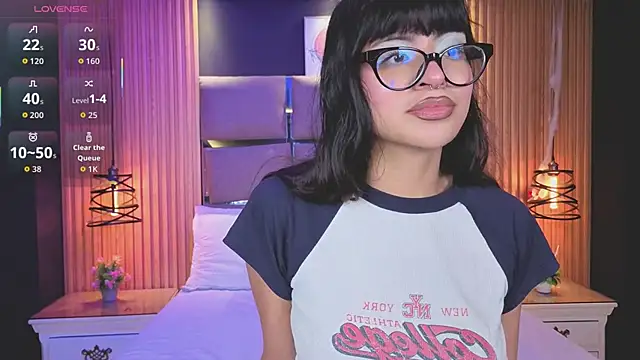 Snapshot of AlanaWalker9 chatting on February 19, 2026, 3:47 am AlanaWalker9 online show from February 19, 2026, 3:47 am