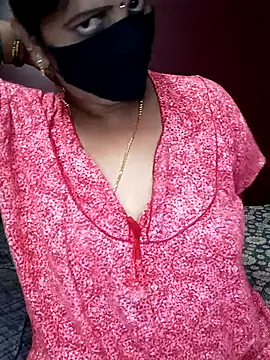 Snapshot of Mee_harini-telugupilla chatting on May 1, 2026, 4:45 pm Mee harini-telugupilla online show from May 1, 2026, 4:45 pm