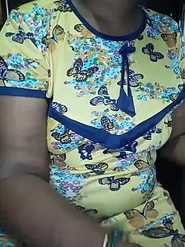 Snapshot of Mee_harini-telugupilla chatting on May 19, 2026, 3:57 am Mee harini-telugupilla online show from May 19, 2026, 3:57 am