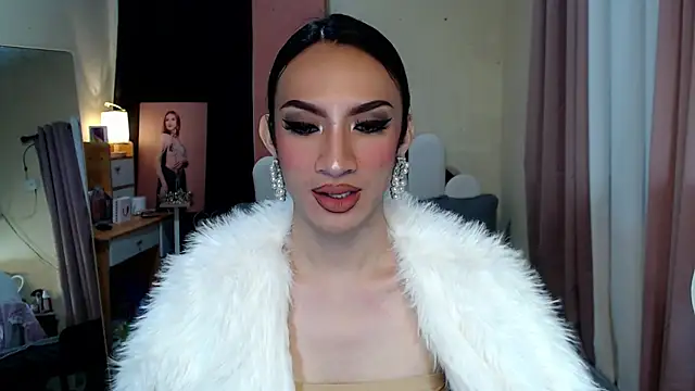 AmandaTheMonsterCock online show from February 10, 2026, 10:58 am