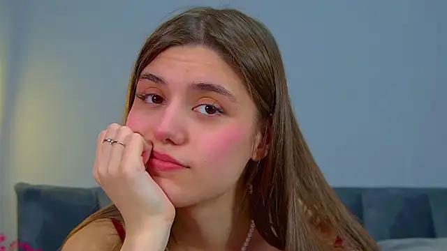 ArianaAllens online show from April 8, 2026, 7:04 pm