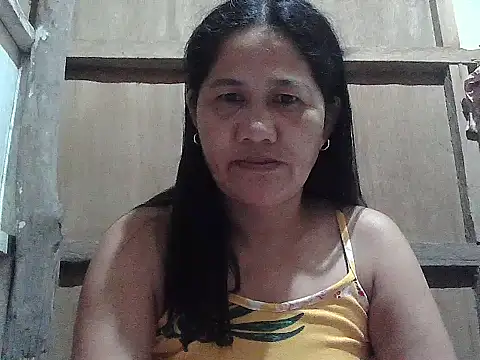 Snapshot of hotmama_063 chatting on May 15, 2026, 9:02 pm hotmama 063 online show from May 15, 2026, 9:02 pm