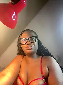 Moonzy77 online show from October 18, 2025, 12:56 am