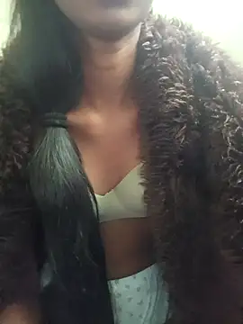 Snapshot of BunnyBloom25 chatting on September 9, 2025, 7:18 am BunnyBloom25 online show from September 9, 2025, 7:18 am