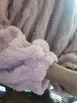 Aidakhan1212 online show from December 21, 2025, 4:25 am