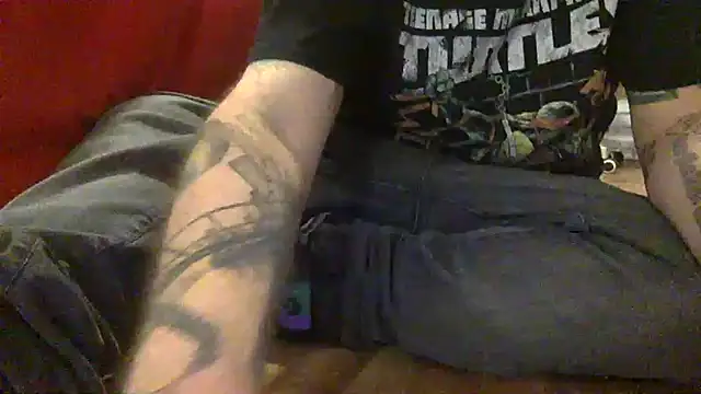 edger4lif3 online show from October 5, 2025, 5:58 pm