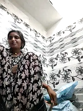 LUCKY cut online show from March 26, 2026, 2:04 pm