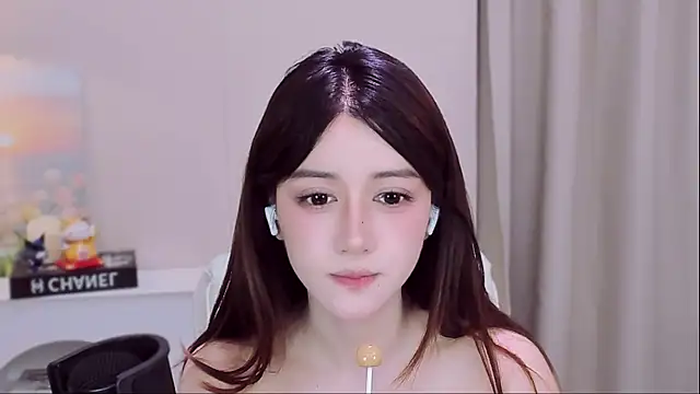 Snapshot of Wow-fairy chatting on July 9, 2026, 1:21 pm Wow-fairy online show from July 9, 2026, 1:21 pm