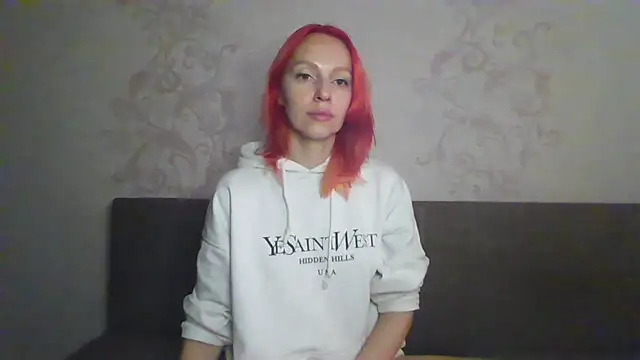 MashaSwan9977 online show from October 21, 2025, 10:36 am