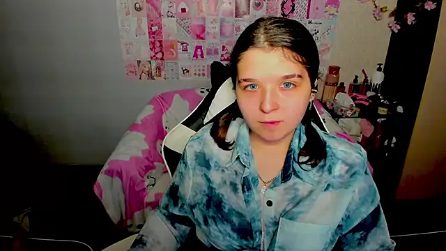 Acid Kate online show from November 23, 2025, 12:53 am