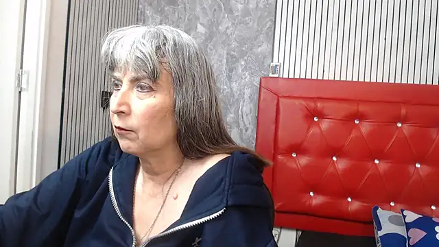 Snapshot of linda__mature chatting on October 13, 2025, 11:45 am linda mature online show from October 13, 2025, 11:45 am