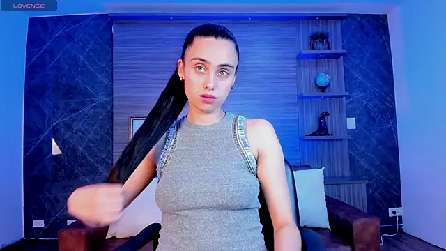 sofiapalacioss online show from October 22, 2025, 7:02 pm