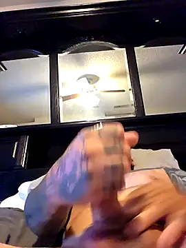 Kwillie online show from April 13, 2026, 2:37 am