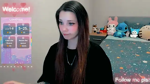 Kitten Alissa online show from May 12, 2026, 11:38 am