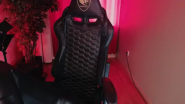 Snapshot of Jolie_Orchid chatting on October 19, 2025, 12:30 pm Jolie Orchid online show from October 19, 2025, 12:30 pm