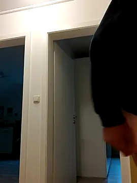 Oldmenhot66 online show from September 27, 2025, 4:24 pm