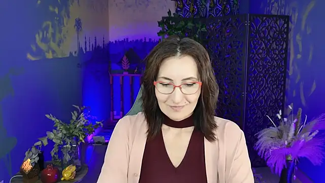 Snapshot of UnaTerra chatting on September 18, 2025, 9:12 am UnaTerra online show from September 18, 2025, 9:12 am