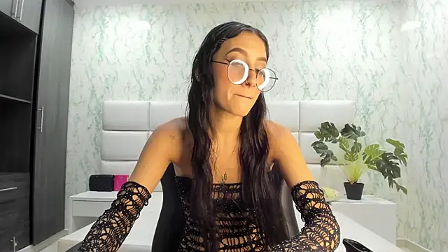 ValerySkinnyy online show from October 10, 2025, 11:27 pm