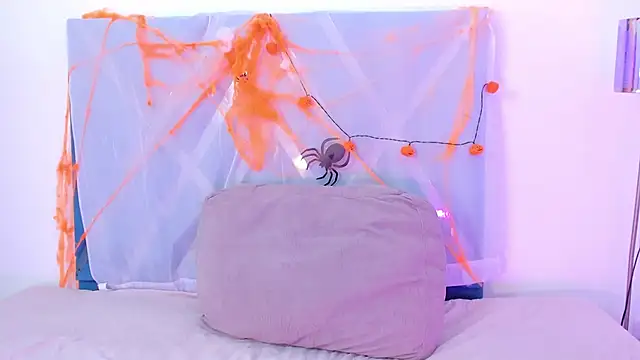 SophiaSalazar  online show from October 31, 2025, 1:19 pm