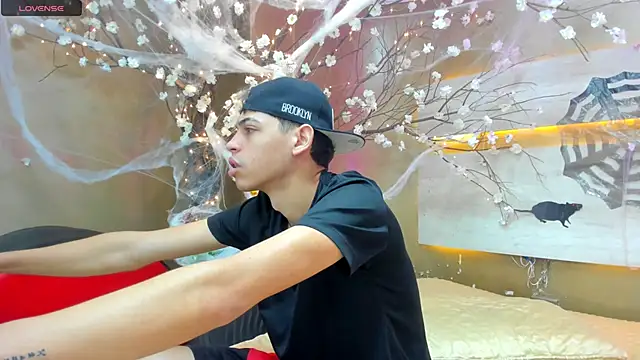 Mycandyfor You online show from October 27, 2025, 6:42 pm